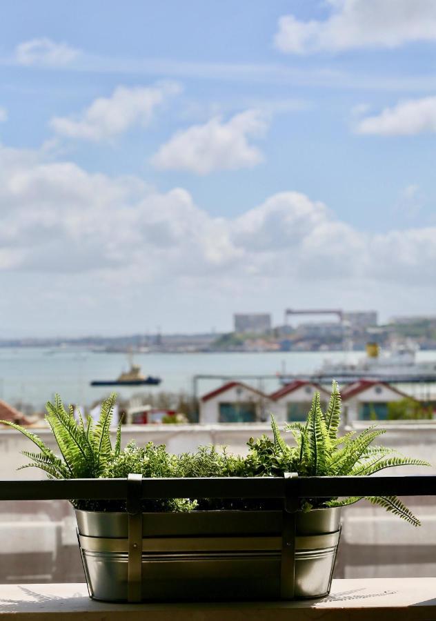 Luxury Apartment By Myplaceforyou, Very Quiet, Close To Time Out Market Lisboa Dış mekan fotoğraf